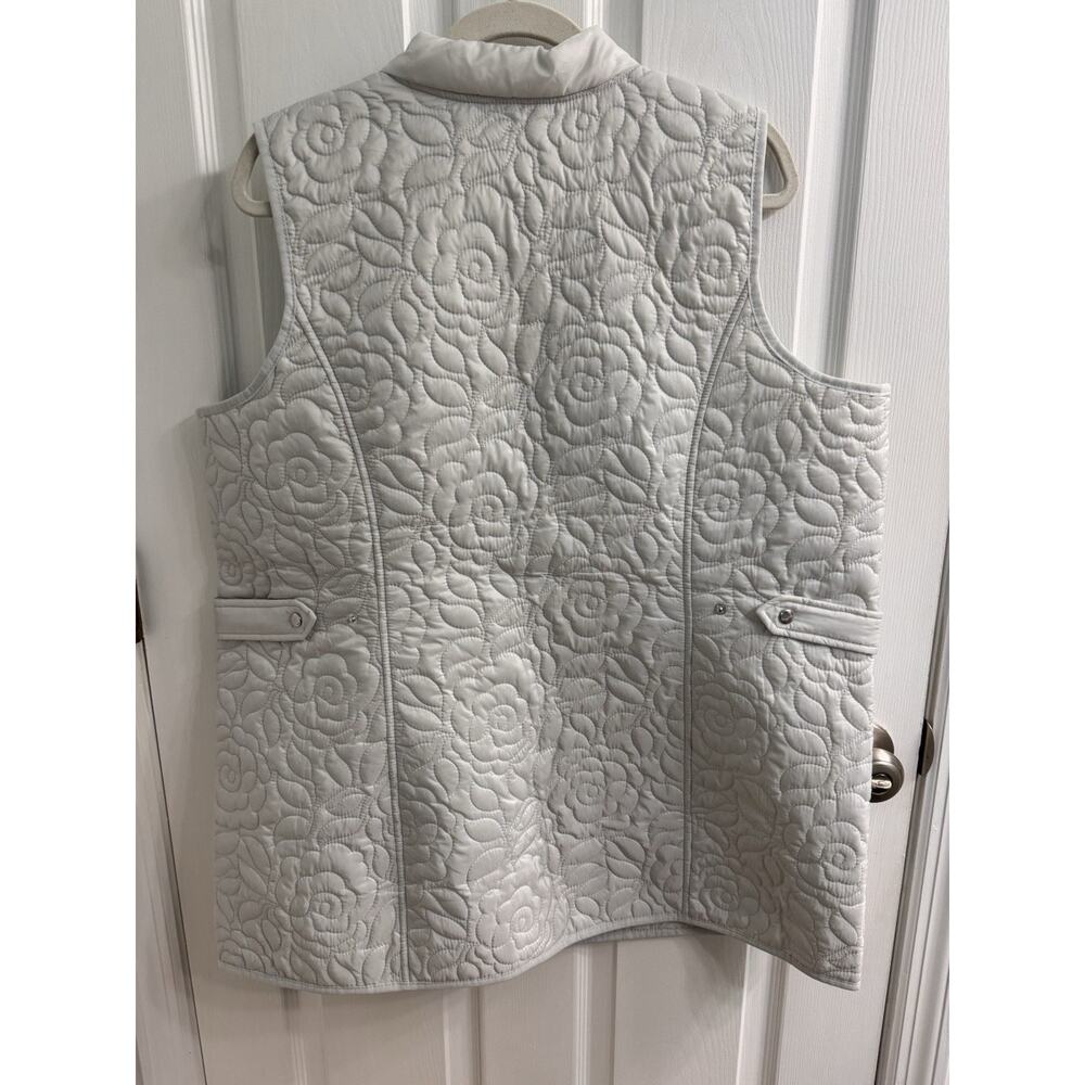 Denim Co Active XL Gray Zip Vest Floral Embroidery Pockets Adjustable Waist Snap - Picture 3 of 12